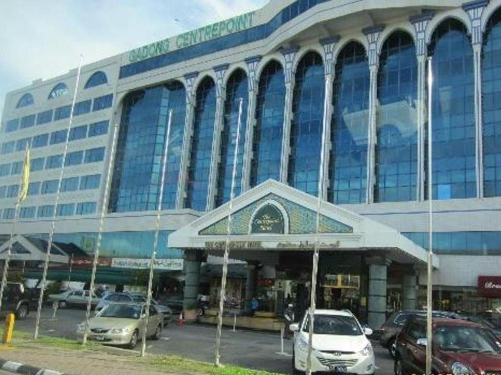 The Centrepoint Hotel Bandar Seri Begawan Esterno foto