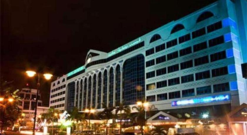 The Centrepoint Hotel Bandar Seri Begawan Esterno foto